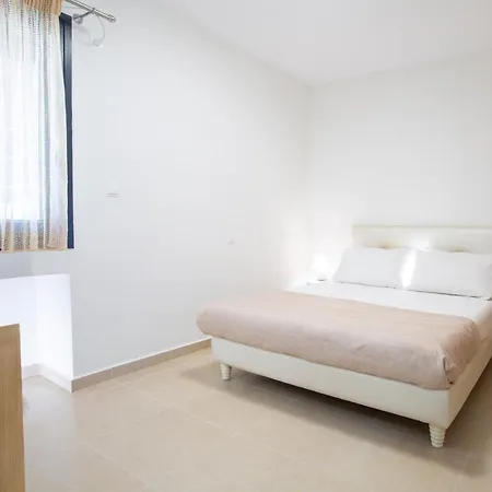 Agni Apartahotel