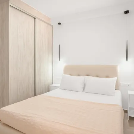 Agni Apartahotel Nikiana