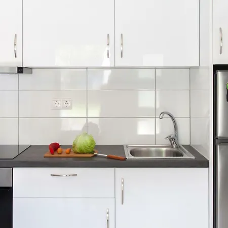 아파트호텔 Agni 니키아나