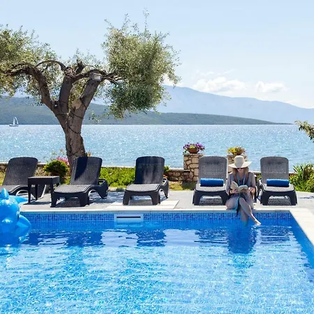 Agni Appart hôtel 3*