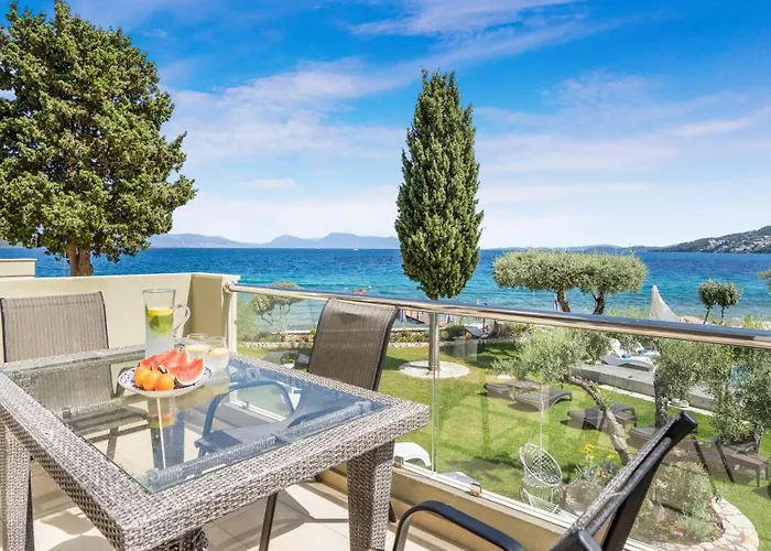 Agni Aparthotel Nikiana