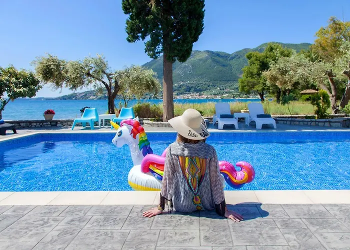 Agni Aparthotel Nikiana